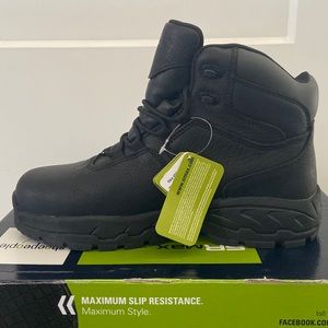 SR Max Composite Toe safety shoe. These boots are new never worn mens size 8.5.